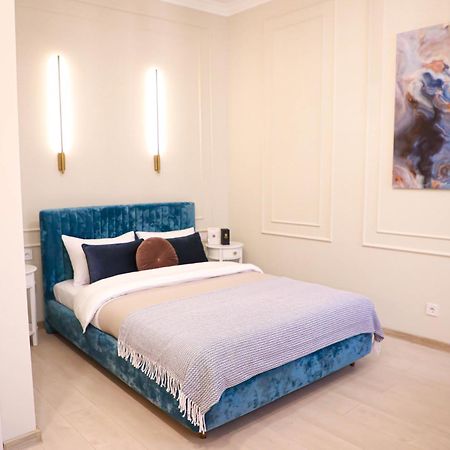 Modern Apartment, 3Mins To Opera Lviv Exterior photo
